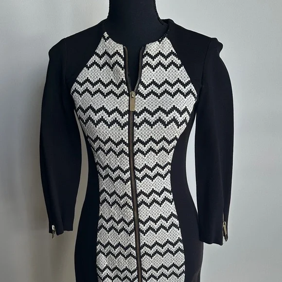 Y2K Cache Size 0 Zip-Front Bodycon Dress with Geometric Pattern - Picture 3 of 9